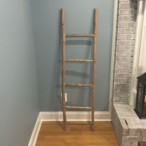 Barely used blanket ladder